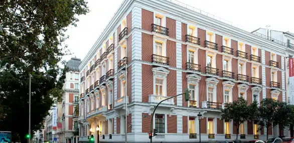 MAPFRE RE amplía capital en 250 millones de euros para impulsar su crecimiento MAPFRE RE amplía capital en 250 millones de euros para impulsar su crecimiento